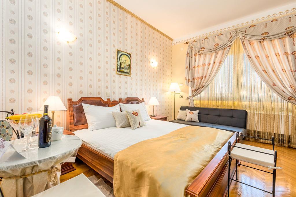 Villas Arbia - Margita Beach Hotel Banjol ภายนอก รูปภาพ