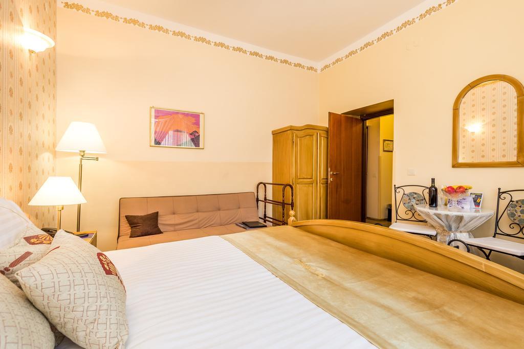 Villas Arbia - Margita Beach Hotel Banjol ภายนอก รูปภาพ