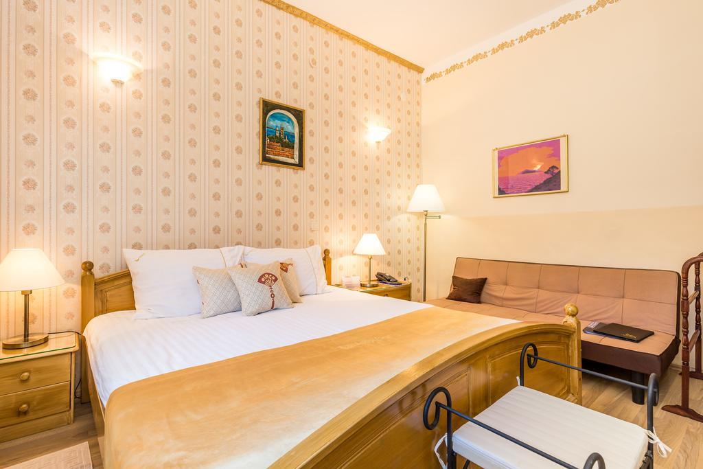 Villas Arbia - Margita Beach Hotel Banjol ภายนอก รูปภาพ